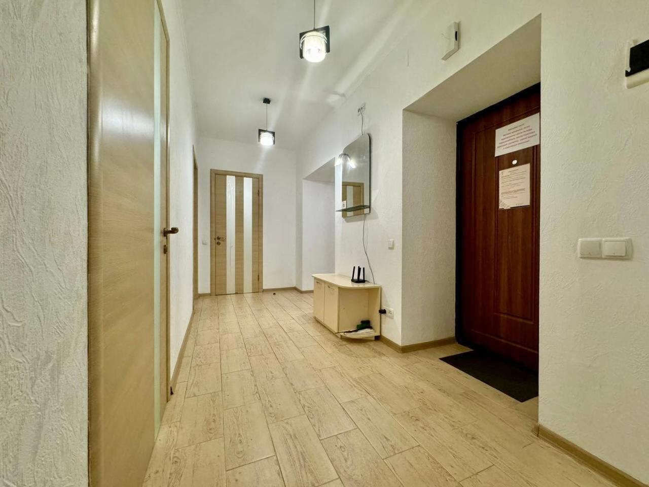 Apartpoltava Стильні Білосніжні Апартаменти, 2-Окремі Кімнати , Документи Для Відрядження , Банківський Чек Exteriör bild