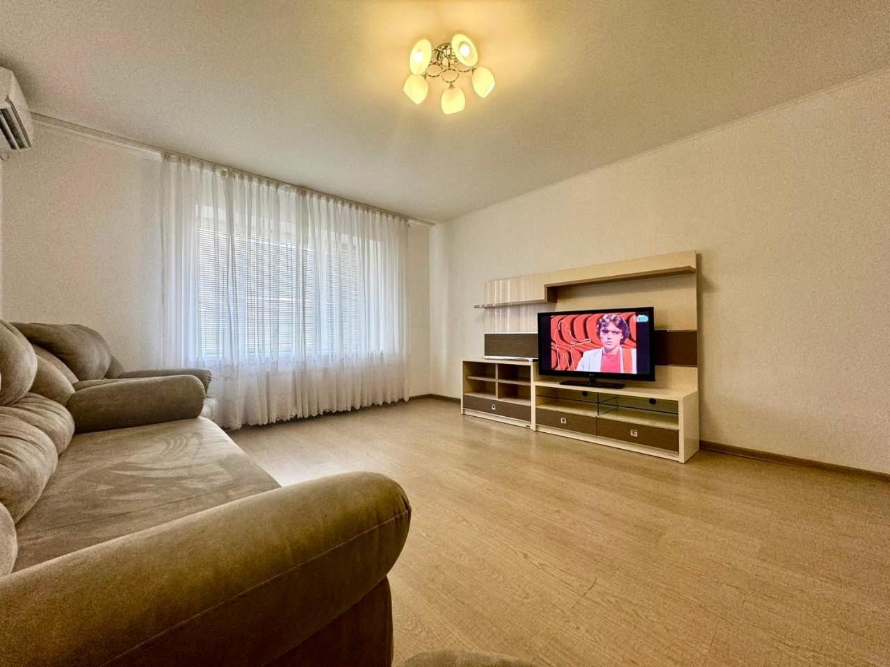 Apartpoltava Стильні Білосніжні Апартаменти, 2-Окремі Кімнати , Документи Для Відрядження , Банківський Чек Exteriör bild