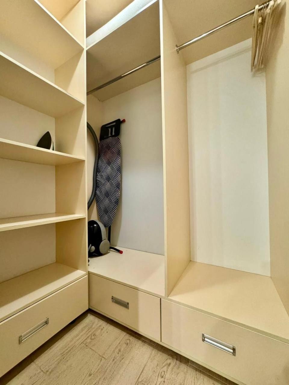 Apartpoltava Стильні Білосніжні Апартаменти, 2-Окремі Кімнати , Документи Для Відрядження , Банківський Чек Exteriör bild