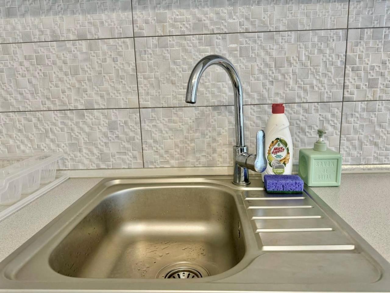 Apartpoltava Стильні Білосніжні Апартаменти, 2-Окремі Кімнати , Документи Для Відрядження , Банківський Чек Exteriör bild